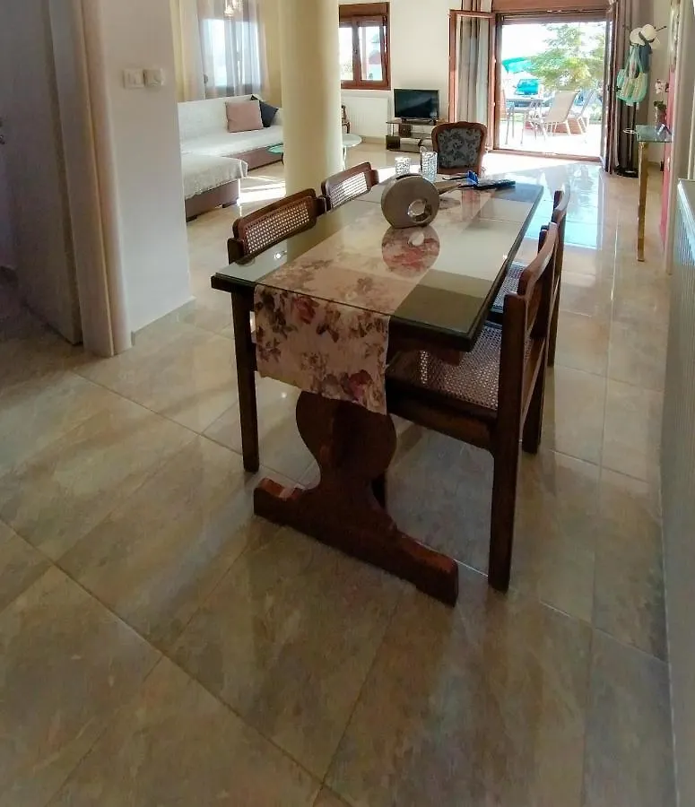 Sunday'S Family House/Apartment Nikiti